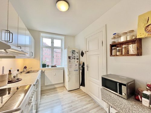 &Oslash;sterbro 72, 2. tv, 9000 Aalborg