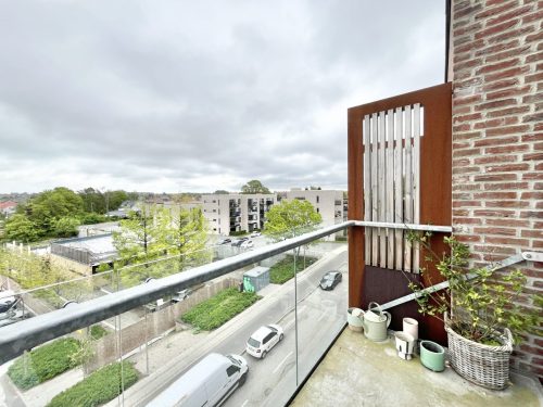 Sams&oslash;gade 82, 3. 2 , 9000 Aalborg