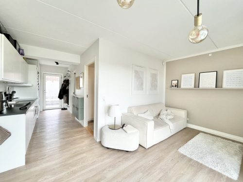 Sams&oslash;gade 82, 3. 2 , 9000 Aalborg