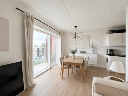 Sams&oslash;gade 82, 3. 2 , 9000 Aalborg